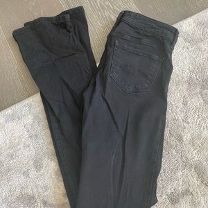 Low rise, flare/boot cut jeans